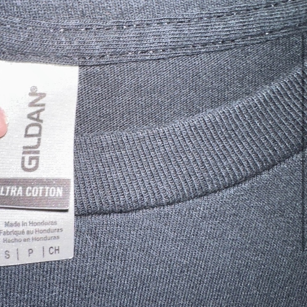 💕 Moving Sale! 💕 
Gildan Black Long Sleeve Nine Inch Nails Tee - Picture 4 of 4